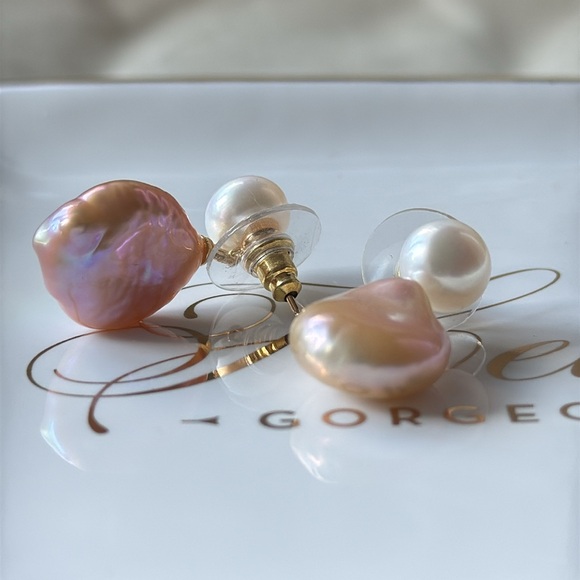 Stunning Freshwater Pearl Dangle Earrings - Picture 5 of 6